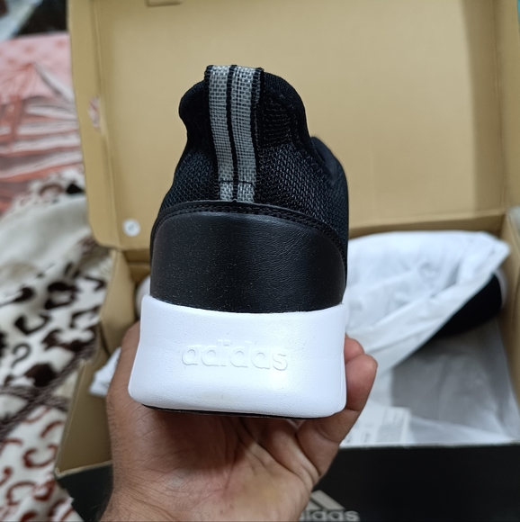 Adidas - Picture 5 of 10